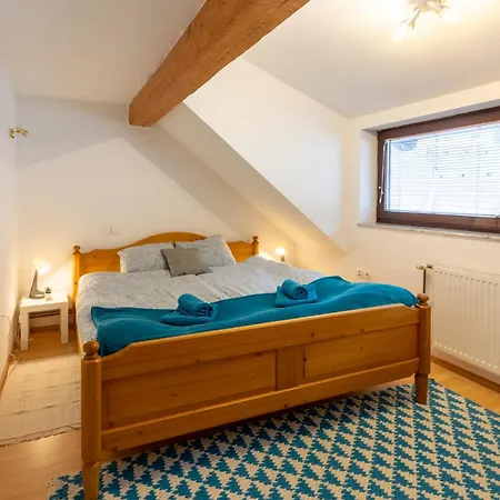 Apartma Ivano Apartment *